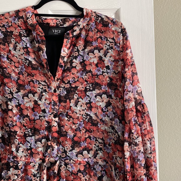 VICI floral dress - Picture 4 of 10